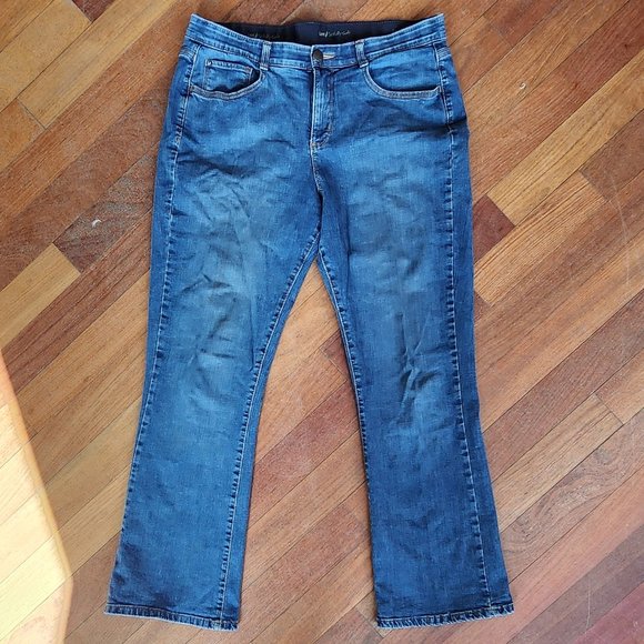 Lee Sinfully Soft Medium Wash Boot Cut Jeans Size 14 Medium - Picture 1 of 14